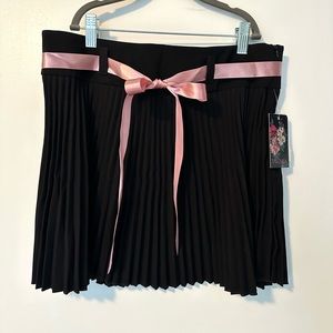 NWT Black Pleated MiniSkirt